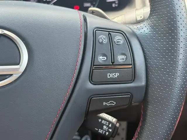 レクサス ＬＳ 460 Fスポーツ Xライン 埼玉県 2015(平27)年 3.7万km ホワイトノーヴァガラスフレーク ・身内内名義変更/・特別仕様車/・TRDアンダーエアロ/・TRDマフラー/・鍛造純正19インチアルミ/・データーシステムRスペックエアサスコントローラー/・ガラスサンルーフ/・純正ナビフルセグTV/・BT DVD　CD（TVキャンセラー付）/・10スピーカー/プレミアムサウンドシステム/・バックカメラ/・DSRC ETC/・赤/黒コンビレザーシート/・シートヒーター/・エアーシート/・ステアリングヒーター/・パドルシフト　/・プリクラッシュ　　ミリ波レーダークルーズコントロール/（全車速追従機能付き）/・電子パーキングブレーキ/・オートホールド/・アルカンターラルーフ/・電動サンシェード/・オートハイビーム/・オートライト/・LEDフォグライト/・ヘットライトクリーナー/・スマートキー×２/・カードキー×１/・プッシュスタート/・パワーバックドア/・BSM/・コーナーセンサー/・保証書/・取説/・ディーラー点検記録複数年有