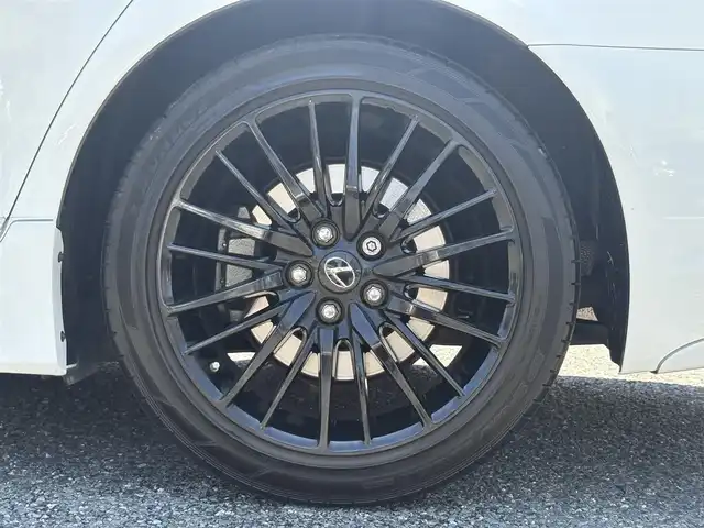 レクサス ＬＳ 460 Fスポーツ Xライン 埼玉県 2015(平27)年 3.7万km ホワイトノーヴァガラスフレーク ・身内内名義変更/・特別仕様車/・TRDアンダーエアロ/・TRDマフラー/・鍛造純正19インチアルミ/・データーシステムRスペックエアサスコントローラー/・ガラスサンルーフ/・純正ナビフルセグTV/・BT DVD　CD（TVキャンセラー付）/・10スピーカー/プレミアムサウンドシステム/・バックカメラ/・DSRC ETC/・赤/黒コンビレザーシート/・シートヒーター/・エアーシート/・ステアリングヒーター/・パドルシフト　/・プリクラッシュ　　ミリ波レーダークルーズコントロール/（全車速追従機能付き）/・電子パーキングブレーキ/・オートホールド/・アルカンターラルーフ/・電動サンシェード/・オートハイビーム/・オートライト/・LEDフォグライト/・ヘットライトクリーナー/・スマートキー×２/・カードキー×１/・プッシュスタート/・パワーバックドア/・BSM/・コーナーセンサー/・保証書/・取説/・ディーラー点検記録複数年有