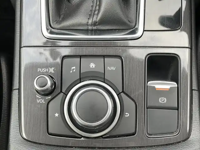 マツダ ＣＸ－５ XD Lパッケージ 滋賀県 2016(平28)年 3.7万km クリスタルホワイトパールマイカ 禁煙車/純正ナビ/（BT/CD/DVD/AUX/フルセグ）/バック・サイドカメラ/前後ドライブレコーダー/ビルトインETC/シートヒーター/フロントエアロ/衝突被害軽減ブレーキ/レーンキープアシスト/レーダークルーズコントロール/本革シート/パワーシート/メモリシート/オートエアコン/アイドリングストップ/コーナーセンサー/ステアリングスイッチ/電動パーキング/オートライト/電動格納ミラー/フォグランプ/MT付AT