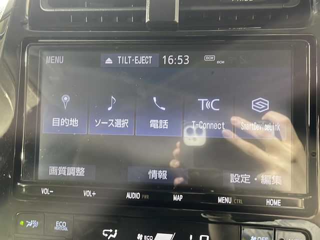 トヨタ プリウス S 福岡県 2019(平31)年 5.7万km アティチュードブラックマイカ ＴＲＤエアロ/純正ナビ（ＢＴ，フルセグＴＶ）/バックカメラ/ビルトインＥＴＣ/ＡＣＣ/衝突軽減ブレーキ/レーンキープ/ステアリングリモコン/プッシュスタート/レザー調シートカバー/純正１７インチＡＷ