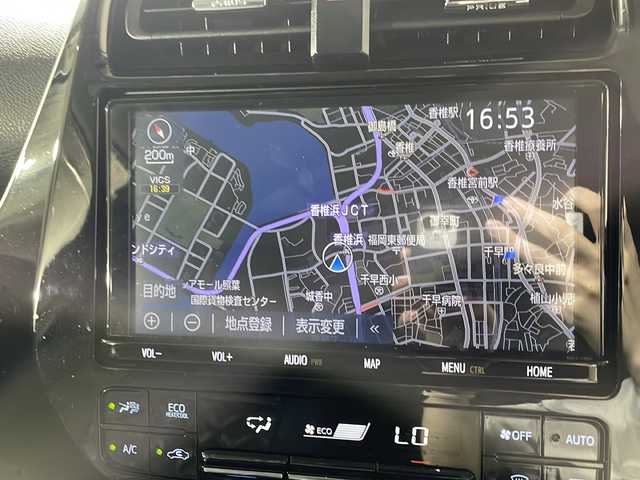 トヨタ プリウス S 福岡県 2019(平31)年 5.7万km アティチュードブラックマイカ ＴＲＤエアロ/純正ナビ（ＢＴ，フルセグＴＶ）/バックカメラ/ビルトインＥＴＣ/ＡＣＣ/衝突軽減ブレーキ/レーンキープ/ステアリングリモコン/プッシュスタート/レザー調シートカバー/純正１７インチＡＷ
