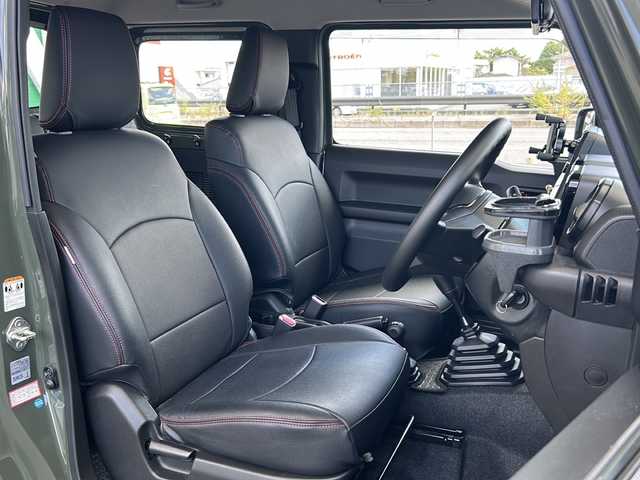 スズキ ジムニー XG 兵庫県 2020(令2)年 2.6万km ジャングルグリーン 1オーナー/禁煙車/デジタルインナーミラー（ドラレコ・Bカメラ機能付）/合皮シートカバー/Ｂｌｕｅｔｏｏｔｈ接続可能オーディオ：ＭＶＨ－６６００　/ＵＳＢ入力端子/純正AW/社外マフラー/社外フロントバンパー/社外リアバンパー/社外フロントグリル/社外マット/純正バイザー/保証書/取扱説明書/記録簿R5