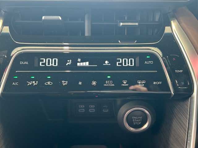 トヨタ ハリアー Z レザーパッケージ 埼玉県 2023(令5)年 3万km ブラック トヨタセーフティセンス/純正12.3インチナビ/　　CD/DVD/フルセグ/USB/Miracast/バックカメラ/パワーバックドア/レーダークルーズコントロール/LEDオートライト/レザーシート/シートヒーター/純正19インチアルミホイール/ステアリングヒーター/コーナーセンサー/アイドリングストップ/ビルトインETC2.0