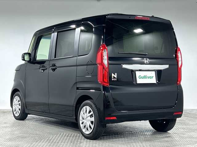 ホンダ Ｎ ＢＯＸ L ターボ 神奈川県 2022(令4)年 1.3万km クリスタルブラックパール 純正7インチナビ【VXM-224VFi】/AM　FM フルセグ　Bluetooth　CD　DVD/バックカメラ/両側パワースライドドア/ホンダセンシング/衝突軽減ブレーキ（CMBS）/誤発進抑制機能/歩行者事故低減ステアリング/路外逸脱抑制機能/渋滞追従機能付きアダプティブクルーズコントロール（ACC）/近距離衝突軽減ブレーキ/急アクセル抑制機能/車線維持支援システム（LKAS）/先行車発進お知らせ機能/標識認識機能/パーキングセンサーシステム/シートヒーター/ビルトインETC/純正フロアマット/ステアリングリモコン/プッシュスタート/LEDヘッドライト/オートライト/オートマチックハイビーム/純正14インチアルミホイール/純正ドアバイザー/スマートキー