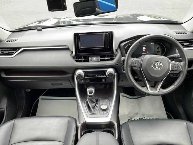 トヨタ ＲＡＶ４ G Zパッケージ 岩手県 2019(令1)年 2.6万km アティチュードブラックマイカ トヨタセーフティセンス/純正SDナビ/電動リアゲート/デジタルインナーミラー/フルセグTV/純正オーディオ/バックカメラ/ETC2.0/前後ドライブレコーダー/レーダークルーズコントロール/衝突被害軽減ブレーキ/レーンキープアシスト/横滑り防止装置/D席パワーシート/シートヒーター/オートライト/オートハイビーム/LEDヘッドライト/フォグランプ/スマートキー/プッシュスタート/電動格納ミラー/純正19インチAW
