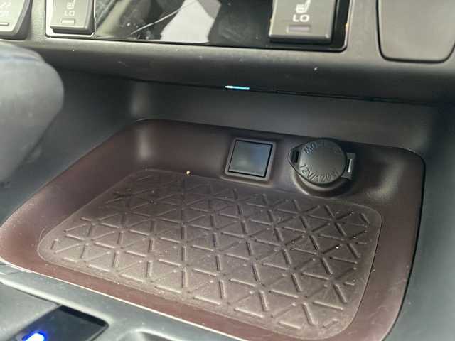 トヨタ ＲＡＶ４ G Zパッケージ 岩手県 2019(令1)年 2.6万km アティチュードブラックマイカ トヨタセーフティセンス/純正SDナビ/電動リアゲート/デジタルインナーミラー/フルセグTV/純正オーディオ/バックカメラ/ETC2.0/前後ドライブレコーダー/レーダークルーズコントロール/衝突被害軽減ブレーキ/レーンキープアシスト/横滑り防止装置/D席パワーシート/シートヒーター/オートライト/オートハイビーム/LEDヘッドライト/フォグランプ/スマートキー/プッシュスタート/電動格納ミラー/純正19インチAW