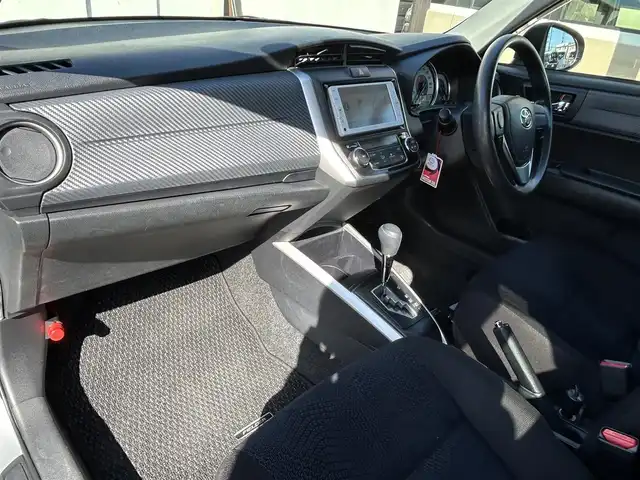 トヨタ カローラ フィールダー 1．5G 福島県 2014(平26)年 5.6万km シルバーM ワンオーナー/純正ナビ/・ワンセグＴＶ/・ＣＤ/・ＤＶＤ/・ＦＭ・ＡＭ/バックカメラ/ドライブレコーダー/ＥＴＣ/ステアリングリモコン/純正フロアマット/ドアバイザー