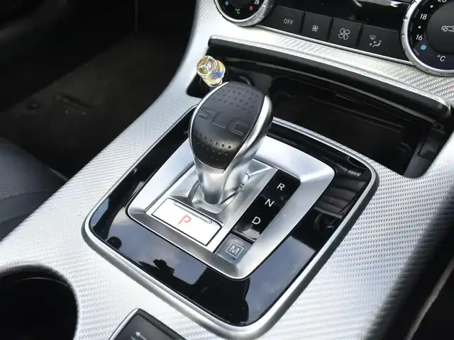 メルセデス・ベンツ ＳＬＣ１８０ スポーツ 神奈川県 2017(平29)年 3.9万km 青 ワンオーナー/ドラレコ/全席ポジションメモリシート /全席シートヒーター/レーダーセーフティーパッケージ/ディスタンスパイロット/純正HDDナビ/Bカメラ/BTオーディオ/地デジTV/ETC/純正フロアマット/保証書/取説ナビ説/スペアスマートキー/記録簿（R2 4 6）