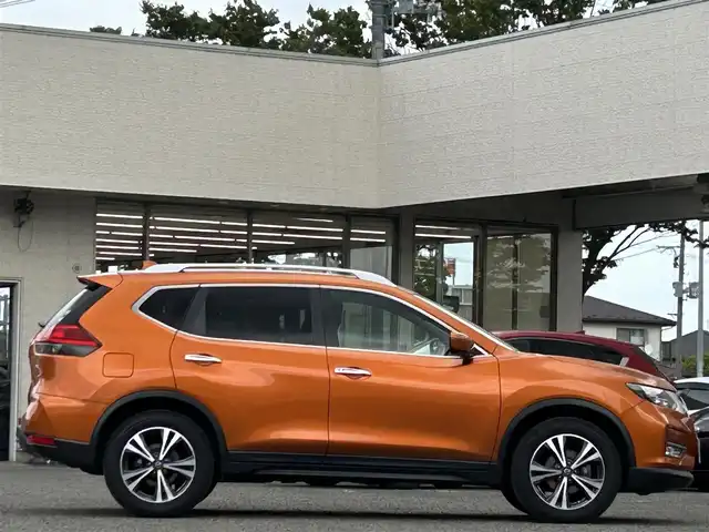 日産 エクストレイル 20X 宮城県 2018(平30)年 12.9万km プレミアムコロナオレンジ ３６０°カメラ//純正ＳＤナビ（フルセグＴＶ、ＳＤ、ＦＭ、ＡＭ、ＢＴ、ＣＤ、ＤＶＤ）//純正ＡＷ//純正フロアマット//スペアタイヤ//デジタルインナーミラー//パワーバックドア//ヒーテッドドアミラー//ダウンヒルアシスト//スマートキー//プッシュスタート