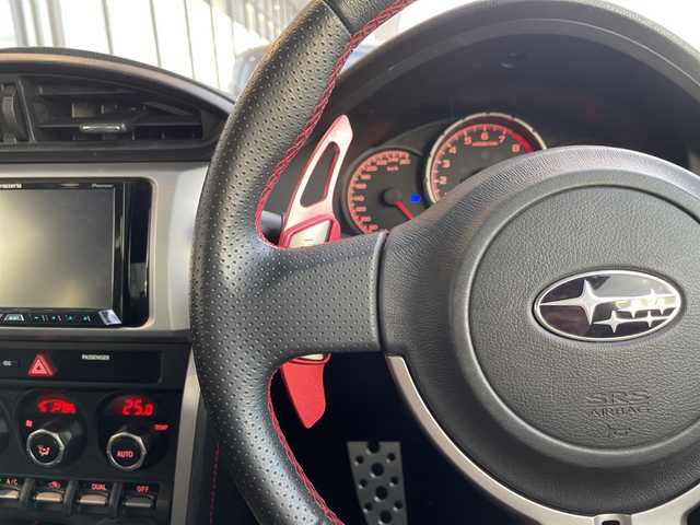 スバル ＢＲＺ S 愛知県 2012(平24)年 5.1万km ライトニングレッド STIエアロパーツ/純正ナビ/シートヒーター/バックカメラ/純正アルミホイール/LEDヘッドライト/パドルシフト/ETC/スマートキー/プッシュスタート