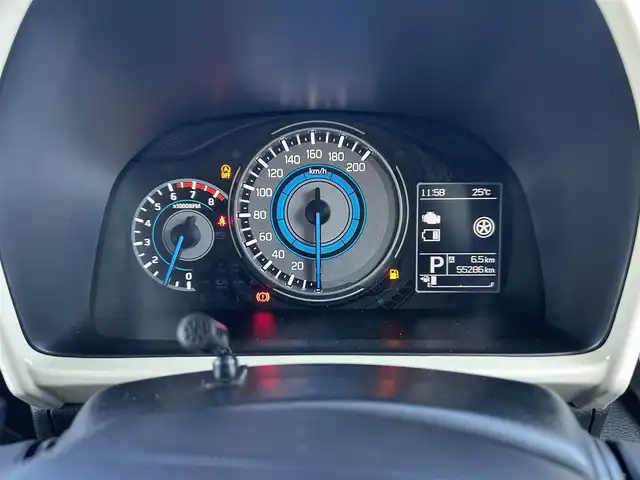 スズキ クロスビー HYBRID MZ 岡山県 2020(令2)年 5.6万km ミネラルグレーメタリック 3トーンコーディネート 純正8インチナビ　AVIC-RLS901II/フルセグTV、CD、DVD、Blluetooth、AM、FM/全周囲カメラ/クルーズコントロール/ビルトインETC/ドライブレコーダー/LEDヘッドライト/コーナーセンサー/セーフティーサポート/ビルトインETC/純正フロアマット/純正アルミホイール