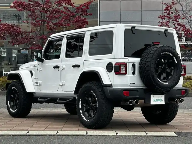 クライスラー・ジープ ジープ ラングラー アンリミテッド サハラ 福島県 2020(令2)年 3.1万km ブライトホワイト 純正8.4インチU-conectナビ/AppleCarPlay対応/アルパインスピーカー/フルセグTV/B/F/Sカメラ/リフトアップ（純正サス車載）/アダプティブクルーズコントロール/前後ドライブレコーダー/ステアリングヒーター/黒レザーシート/クリアランスソナー/シートヒーター/ブラインドスポットモニター/社外4本出しマフラー/社外ステップ/ブロックタイヤ（MONSTA）/LEDヘッドライト/オートライト/プッシュスタート/スマートキー/ETC2.0/取扱説明書/保証書