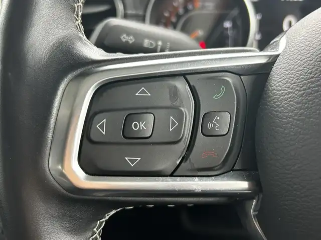 クライスラー・ジープ ジープ ラングラー アンリミテッド サハラ 福島県 2020(令2)年 3.1万km ブライトホワイト 純正8.4インチU-conectナビ/AppleCarPlay対応/アルパインスピーカー/フルセグTV/B/F/Sカメラ/リフトアップ（純正サス車載）/アダプティブクルーズコントロール/前後ドライブレコーダー/ステアリングヒーター/黒レザーシート/クリアランスソナー/シートヒーター/ブラインドスポットモニター/社外4本出しマフラー/社外ステップ/ブロックタイヤ（MONSTA）/LEDヘッドライト/オートライト/プッシュスタート/スマートキー/ETC2.0/取扱説明書/保証書