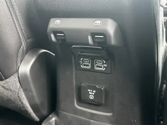 クライスラー・ジープ ジープ ラングラー アンリミテッド サハラ 福島県 2020(令2)年 3.1万km ブライトホワイト 純正8.4インチU-conectナビ/AppleCarPlay対応/アルパインスピーカー/フルセグTV/B/F/Sカメラ/リフトアップ（純正サス車載）/アダプティブクルーズコントロール/前後ドライブレコーダー/ステアリングヒーター/黒レザーシート/クリアランスソナー/シートヒーター/ブラインドスポットモニター/社外4本出しマフラー/社外ステップ/ブロックタイヤ（MONSTA）/LEDヘッドライト/オートライト/プッシュスタート/スマートキー/ETC2.0/取扱説明書/保証書