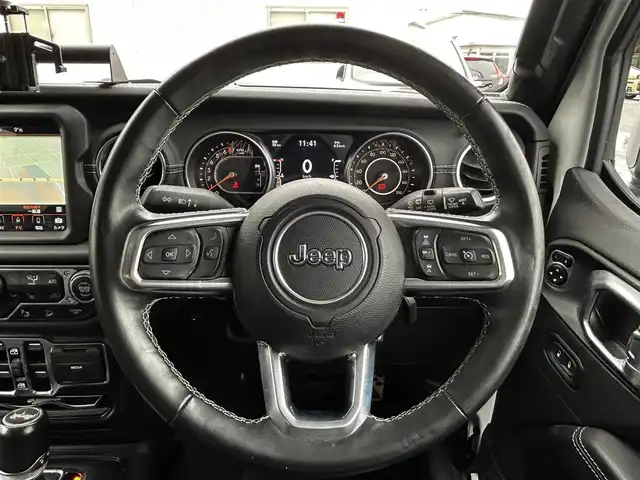 クライスラー・ジープ ジープ ラングラー アンリミテッド サハラ 福島県 2020(令2)年 3.1万km ブライトホワイト 純正8.4インチU-conectナビ/AppleCarPlay対応/アルパインスピーカー/フルセグTV/B/F/Sカメラ/リフトアップ（純正サス車載）/アダプティブクルーズコントロール/前後ドライブレコーダー/ステアリングヒーター/黒レザーシート/クリアランスソナー/シートヒーター/ブラインドスポットモニター/社外4本出しマフラー/社外ステップ/ブロックタイヤ（MONSTA）/LEDヘッドライト/オートライト/プッシュスタート/スマートキー/ETC2.0/取扱説明書/保証書