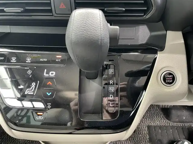日産 ルークス X 鹿児島県 2021(令3)年 5.6万km スターリングシルバーM 禁煙　/ナビ（AM/FM/CD/Bluetooth）　/全方位カメラ　/インテリジェントエマージェンシーブレーキ　/○レーンキープアシスト　/○踏み間違い防止機能/○ふらつき警報/○先行者発進お知らせ機能/横滑り防止機能　/片側パワースライドドア　/前後コーナーセンサー　/前方ドライブレコーダー　/ＥＴＣ　/オートライト/フロアマット
