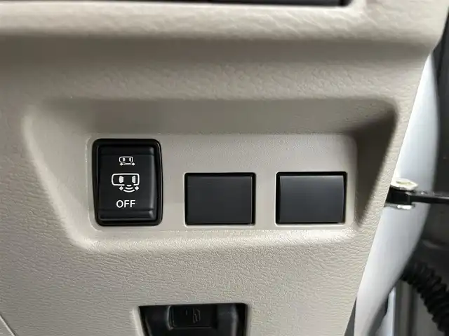 日産 ルークス X 鹿児島県 2021(令3)年 5.6万km スターリングシルバーM 禁煙　/ナビ（AM/FM/CD/Bluetooth）　/全方位カメラ　/インテリジェントエマージェンシーブレーキ　/○レーンキープアシスト　/○踏み間違い防止機能/○ふらつき警報/○先行者発進お知らせ機能/横滑り防止機能　/片側パワースライドドア　/前後コーナーセンサー　/前方ドライブレコーダー　/ＥＴＣ　/オートライト/フロアマット