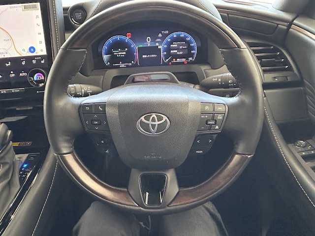 トヨタ アルファード Z 宮城県 2025(令7)年 0.9万km ブラック ワンオーナー/左右独立ムーンルーフ/デジタルインナーミラー/ユニバーサルステップ/アドバンストパーク/純正メモリーナビ/AM/FM/USB/Bluetooth/Toyota Safety Sense/・PCS(プリクラッシュセーフティ)/・LDA(レーンディパーチャーアラート)/・BSM(ブラインドスポットモニター)/・オートマチックハイビーム/・レーダークルーズコントロール/運転支援システム/・ロードサインアシスト/・リヤクロストラフィックアラート/・後方車両接近告知/・安心降車アシスト/・周辺車両接近時サポート/・クリアランスソナー/・ブレーキホールド/フルセグTV/全方位カメラ/バックカメラ/ビルトインETC2.0/デジタルインナーミラー/両側パワースライドドア/パワーバックドア/ステアリングスイッチ/レザーシート/パワーシート/メモリーシート/シートヒーター/エアーシート/オットマン/プッシュスタート/スマートキー/スペアキー/純正18インチAW付き夏タイヤ/（225/60/R18）/純正LEDヘッドライト/電動格納ミラー/ウインカーミラー/置くだけ携帯充電