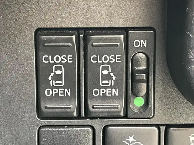 トヨタ タンク カスタムG－T 東京都 2019(平31)年 4.3万km パールホワイトⅢ 純正9型ナビ/フルセグTV/CD/DVD再生/シートヒーター/両側パワースライドドア/クルーズコントロール/ビルトインETC/ドライブレコーダー/衝突回避支援ブレーキ/車線逸脱警報機能/クリアランスソナー