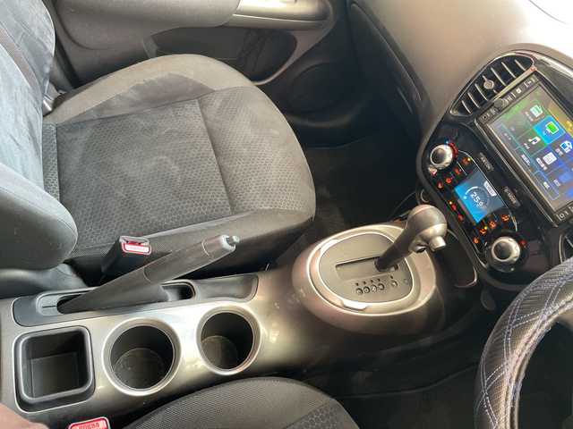 日産 ジューク 15RX Vセレクション 埼玉県 2016(平28)年 10万km アズライトブルー エマージェンシーブレーキ/純正ナビ/　　CD/BT/フルセグ/バックカメラ/純正17インチアルミホイール/ETC/スマートキー