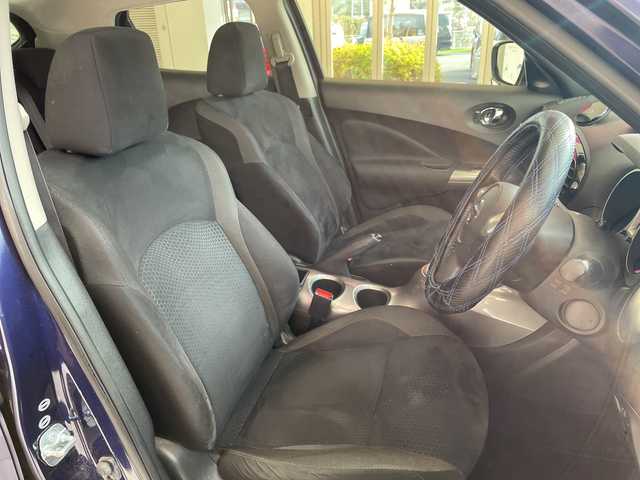 日産 ジューク 15RX Vセレクション 埼玉県 2016(平28)年 10万km アズライトブルー エマージェンシーブレーキ/純正ナビ/　　CD/BT/フルセグ/バックカメラ/純正17インチアルミホイール/ETC/スマートキー