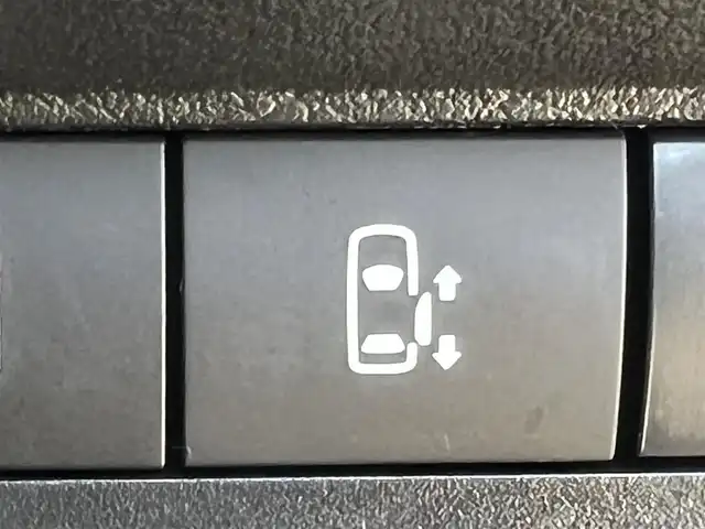 日産 ルークス HWS X プロパイロットED 秋田県 2023(令5)年 6.5万km ブラック ４WD/両側ハンズフリーオートスライドドア/衝突軽減システム/プロパイロット/LEDヘッドライト/純正メモリナビ（CD/BT/USB）/アラウンドビューモニター/日産純正１４インチアルミ（夏タイヤ装着）/スマートキー/アイドリングストップ/プッシュスタート/クルーズコントロール追従走行有/コーナーセンサー/ステアリングスイッチ/ステアリングヒーター/前席シートヒーター/ビルトインETC/デジタルインナーミラー/電動パーキングブレーキ/オートブレーキホールド機能/純正フロアマット/オートライト/オートエアコン/パワーステアリング/パワーウィンドウ/横滑り防止/盗難防止装置/寒冷地仕様/電動格納ウィンカーミラー/保証書/取扱説明書/記録簿/スペアキー×１