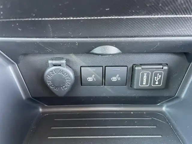 トヨタ ライズ Z 千葉県 2025(令7)年 0.8万km ブラックマイカメタリック スマートアシスト/・衝突軽減ブレーキ/レーンキープアシスト/・レーダークルーズコントロール/オートハイビーム/・クリアランスソナー/9インチディスプレイオーディオ/・フルセグ/BT/USB/カープレイ/バックカメラ/ステアリングスイッチ/ETC/シートヒーター(D/N席)/LEDヘッドライト/オートライト/フォグライト/スマートキー/プッシュスタート/フロアマット/純正17インチAW