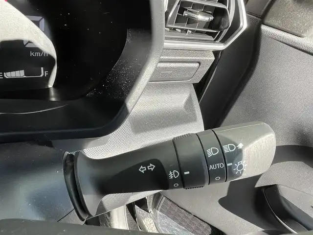 トヨタ ライズ Z 千葉県 2025(令7)年 0.8万km ブラックマイカメタリック スマートアシスト/・衝突軽減ブレーキ/レーンキープアシスト/・レーダークルーズコントロール/オートハイビーム/・クリアランスソナー/9インチディスプレイオーディオ/・フルセグ/BT/USB/カープレイ/バックカメラ/ステアリングスイッチ/ETC/シートヒーター(D/N席)/LEDヘッドライト/オートライト/フォグライト/スマートキー/プッシュスタート/フロアマット/純正17インチAW