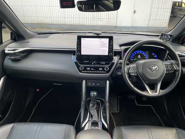 トヨタ カローラ クロス ハイブリッド Z 神奈川県 2022(令4)年 3.6万km アティチュードブラックマイカ ワンオーナー/プッシュスタート/ビルトインETC2.0/クルーズコントロール/プリクラッシュ/アラウンドビュー/車線逸脱防止装置/横滑り防止装置/前後ドライブレコーダー/コーナーセンサー/パワーシート/シートヒーター/パワーバックドア/電動格納ミラー/LEDライト、フォグライト/オートライト/オートハイビーム/USB端子