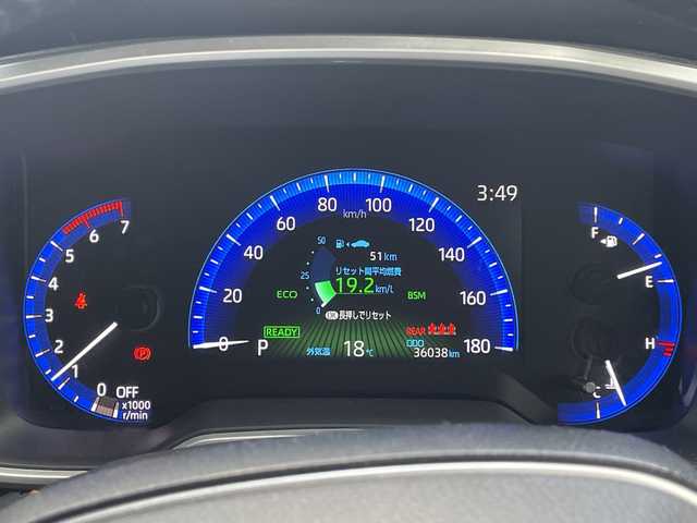 トヨタ カローラ クロス ハイブリッド Z 神奈川県 2022(令4)年 3.6万km アティチュードブラックマイカ ワンオーナー/プッシュスタート/ビルトインETC2.0/クルーズコントロール/プリクラッシュ/アラウンドビュー/車線逸脱防止装置/横滑り防止装置/前後ドライブレコーダー/コーナーセンサー/パワーシート/シートヒーター/パワーバックドア/電動格納ミラー/LEDライト、フォグライト/オートライト/オートハイビーム/USB端子