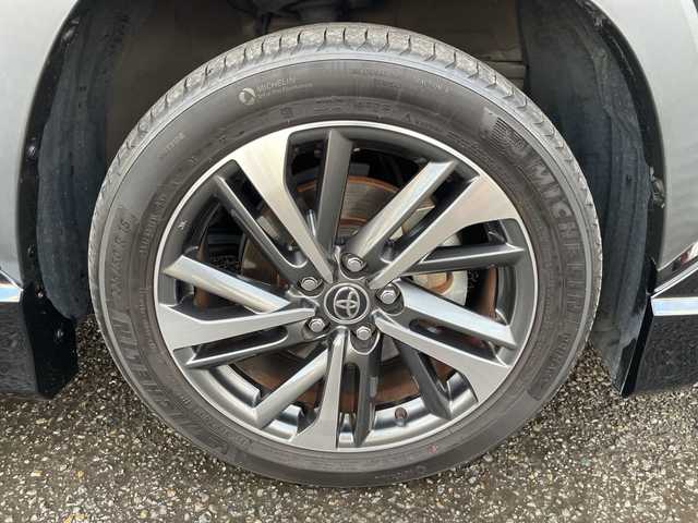 トヨタ カローラ クロス ハイブリッド Z 神奈川県 2022(令4)年 3.6万km アティチュードブラックマイカ ワンオーナー/プッシュスタート/ビルトインETC2.0/クルーズコントロール/プリクラッシュ/アラウンドビュー/車線逸脱防止装置/横滑り防止装置/前後ドライブレコーダー/コーナーセンサー/パワーシート/シートヒーター/パワーバックドア/電動格納ミラー/LEDライト、フォグライト/オートライト/オートハイビーム/USB端子