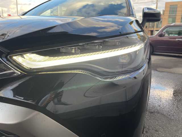 トヨタ カローラ クロス ハイブリッド Z 神奈川県 2022(令4)年 3.6万km アティチュードブラックマイカ ワンオーナー/プッシュスタート/ビルトインETC2.0/クルーズコントロール/プリクラッシュ/アラウンドビュー/車線逸脱防止装置/横滑り防止装置/前後ドライブレコーダー/コーナーセンサー/パワーシート/シートヒーター/パワーバックドア/電動格納ミラー/LEDライト、フォグライト/オートライト/オートハイビーム/USB端子