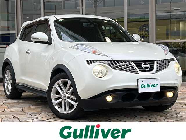 日産 ジューク 15RX 静岡県 2012(平24)年 10万km ホワイトパール 社外SDナビ/・CD/・DVD/・フルセグＴＶ/・Bluetooth/・AM/・FM/主要装備/・衝突軽減/・バックカメラ/・ETC/・純正フロアマット/・純正アルミホイール/・オートライト/・スマートキー/・プッシュスタート/・スペアキー1本/・オートエアコン/・革巻きステアリング/・Wエアバック