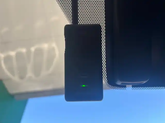 トヨタ ＲＡＶ４ ハイブリットG 愛知県 2019(令1)年 7.1万km ホワイトパールクリスタルシャイン ワンオーナー/サンルーフ/4WD/バックカメラ/追従クルーズコントロール/モデリスタエアロ/純正ナビ/Bluetooth/DVD//フルセグTV/ETC/電動リアゲート/ドライブレコーダー/パワーシート/シートヒーター/前後コーナーセンサー/純正アルミホイール/純正フロアマット/オートマチックハイビーム/スペアキー