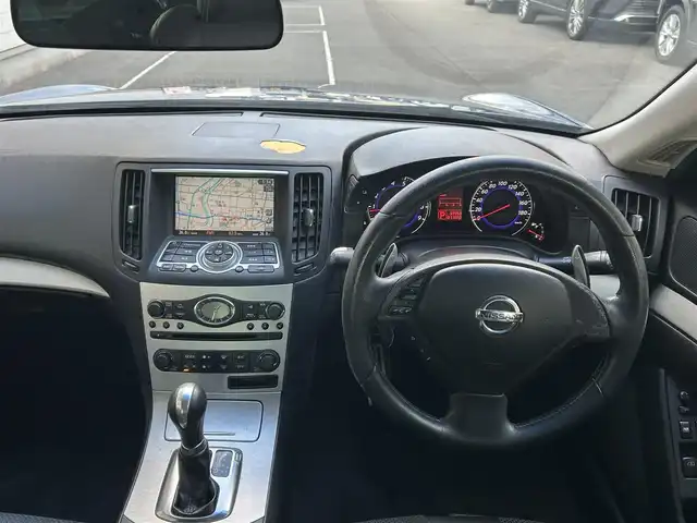 日産 スカイライン 370GT Type S 愛知県 2008(平20)年 6万km ファウンテンブルー 社外エアロ〈フロント／サイド／リア／リアアンダー〉/社外車高調/社外20インチAW〈work GNOSIS CV202〉/社外マフラー/純正メーカ―オプションHDDナビ/バックカメラ/ハーフレザーシート/前席パワーシート/HIDヘッドライト〈オート機能付〉/アクティブAFS/レザーステアリング/パドルシフト/純正アルミペダル