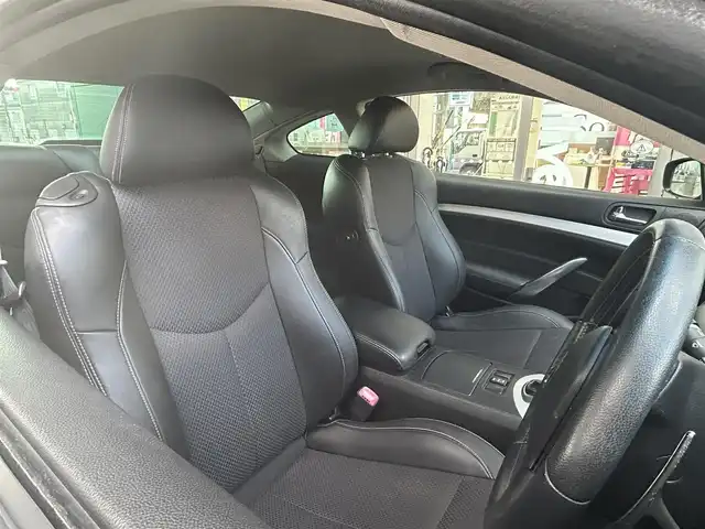 日産 スカイライン 370GT Type S 愛知県 2008(平20)年 6万km ファウンテンブルー 社外エアロ〈フロント／サイド／リア／リアアンダー〉/社外車高調/社外20インチAW〈work GNOSIS CV202〉/社外マフラー/純正メーカ―オプションHDDナビ/バックカメラ/ハーフレザーシート/前席パワーシート/HIDヘッドライト〈オート機能付〉/アクティブAFS/レザーステアリング/パドルシフト/純正アルミペダル