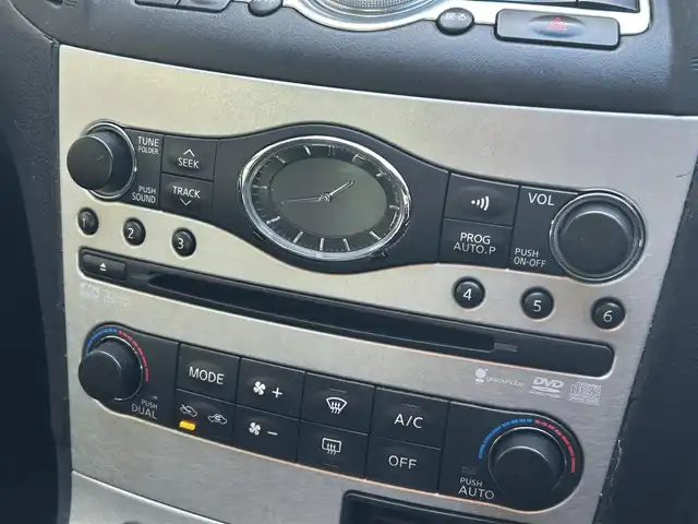 日産 スカイライン 370GT Type S 愛知県 2008(平20)年 6万km ファウンテンブルー 社外エアロ〈フロント／サイド／リア／リアアンダー〉/社外車高調/社外20インチAW〈work GNOSIS CV202〉/社外マフラー/純正メーカ―オプションHDDナビ/バックカメラ/ハーフレザーシート/前席パワーシート/HIDヘッドライト〈オート機能付〉/アクティブAFS/レザーステアリング/パドルシフト/純正アルミペダル