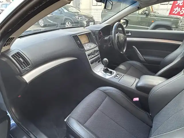 日産 スカイライン 370GT Type S 愛知県 2008(平20)年 6万km ファウンテンブルー 社外エアロ〈フロント／サイド／リア／リアアンダー〉/社外車高調/社外20インチAW〈work GNOSIS CV202〉/社外マフラー/純正メーカ―オプションHDDナビ/バックカメラ/ハーフレザーシート/前席パワーシート/HIDヘッドライト〈オート機能付〉/アクティブAFS/レザーステアリング/パドルシフト/純正アルミペダル