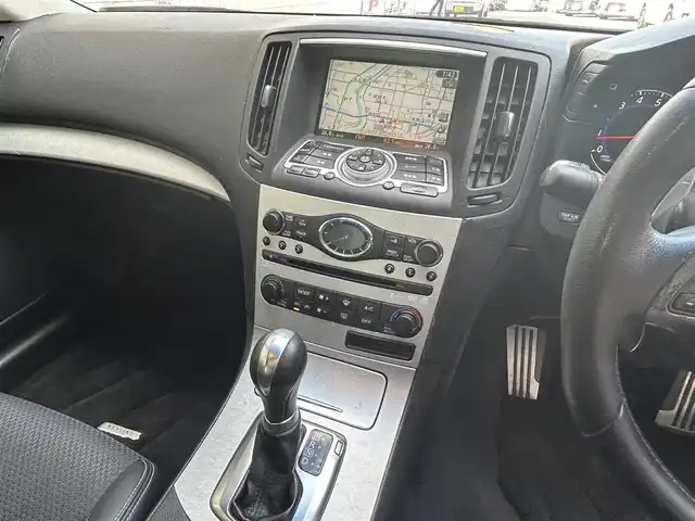 日産 スカイライン 370GT Type S 愛知県 2008(平20)年 6万km ファウンテンブルー 社外エアロ〈フロント／サイド／リア／リアアンダー〉/社外車高調/社外20インチAW〈work GNOSIS CV202〉/社外マフラー/純正メーカ―オプションHDDナビ/バックカメラ/ハーフレザーシート/前席パワーシート/HIDヘッドライト〈オート機能付〉/アクティブAFS/レザーステアリング/パドルシフト/純正アルミペダル