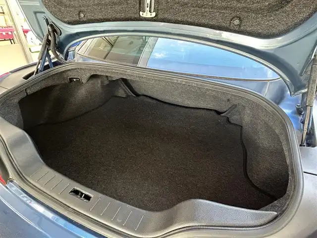 日産 スカイライン 370GT Type S 愛知県 2008(平20)年 6万km ファウンテンブルー 社外エアロ〈フロント／サイド／リア／リアアンダー〉/社外車高調/社外20インチAW〈work GNOSIS CV202〉/社外マフラー/純正メーカ―オプションHDDナビ/バックカメラ/ハーフレザーシート/前席パワーシート/HIDヘッドライト〈オート機能付〉/アクティブAFS/レザーステアリング/パドルシフト/純正アルミペダル