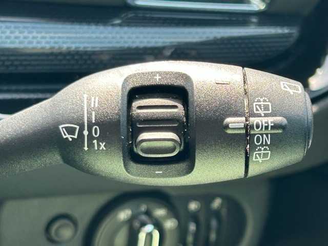 ＭＩＮＩ ミニ クラブマン ジョンクーパーワークス 千葉県 2018(平30)年 5.8万km アイランドブルー ワンオーナー/純正HDDナビ/Bluetooth/AppleCarPlay/USB/ETC/harman kardonスピーカー/バックカメラ/ヘッドアップディスプレイ/MINIドライビングモード/アクティブクルーズコントロール/パドルシフト/前席シートヒーター/前席パワーシート/置くだけ充電/衝突警報/歩行者警報/コンフォートアクセス/オートライト/プッシュスタート/スマートキー/スペアキー1本/LEDヘッドライト/純正フロアマット/保証書・取扱説明書