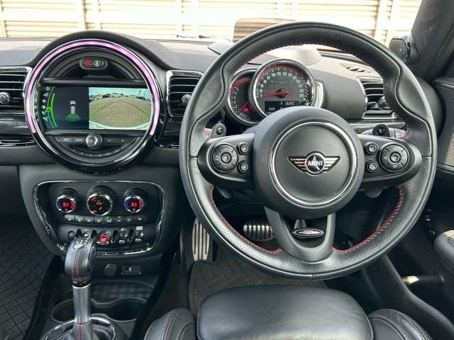 ＭＩＮＩ ミニ クラブマン ジョンクーパーワークス 千葉県 2018(平30)年 5.8万km アイランドブルー ワンオーナー/純正HDDナビ/Bluetooth/AppleCarPlay/USB/ETC/harman kardonスピーカー/バックカメラ/ヘッドアップディスプレイ/MINIドライビングモード/アクティブクルーズコントロール/パドルシフト/前席シートヒーター/前席パワーシート/置くだけ充電/衝突警報/歩行者警報/コンフォートアクセス/オートライト/プッシュスタート/スマートキー/スペアキー1本/LEDヘッドライト/純正フロアマット/保証書・取扱説明書