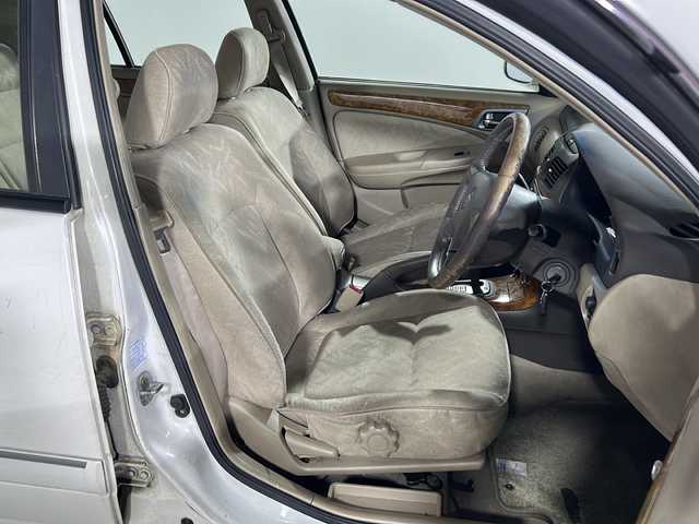 日産 ブルーバード シルフィ 18Vi Gパッケージ リミテッド 福岡県 2002(平14)年 19.4万km ホワイトパール ・ハロゲンライト/・純正オーディオ/・純正フロアマット/・リモコンキー