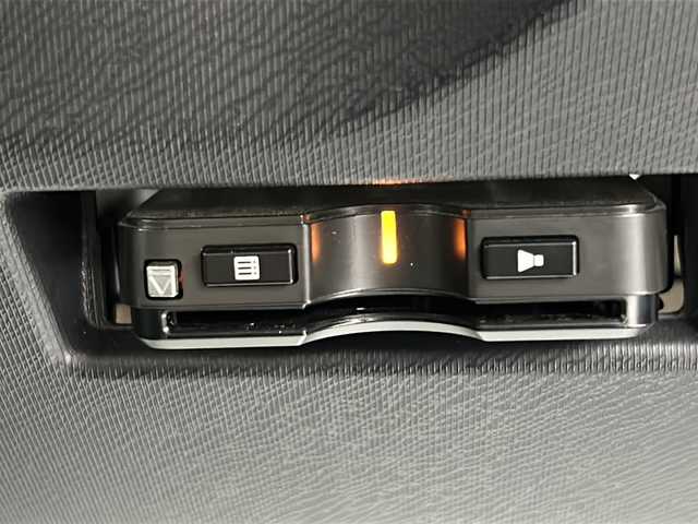 トヨタ アクア S スタイルブラック 宮城県 2018(平30)年 5.9万km ブラックマイカ Toyota Safety Sense C	/・プリクラッシュセーフティ	/・レーンディパーチャーアラート	/・オートマチックハイビーム	/カロッツェリアナビ/・CD.DVD.SD.BT/フルセグTV/バックカメラ/前席シートヒーター/レザー調シートカバー/ドライブレコーダー（FR）/ETC/アイドリングストップ/横滑り防止装置/LEDヘッドライト/ステアリングスイッチ/プッシュスタート/スマートキー/社外17inAW/純正フロアマット