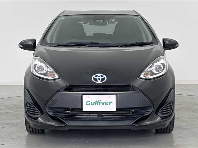 トヨタ アクア S スタイルブラック 宮城県 2018(平30)年 5.9万km ブラックマイカ Toyota Safety Sense C	/・プリクラッシュセーフティ	/・レーンディパーチャーアラート	/・オートマチックハイビーム	/カロッツェリアナビ/・CD.DVD.SD.BT/フルセグTV/バックカメラ/前席シートヒーター/レザー調シートカバー/ドライブレコーダー（FR）/ETC/アイドリングストップ/横滑り防止装置/LEDヘッドライト/ステアリングスイッチ/プッシュスタート/スマートキー/社外17inAW/純正フロアマット