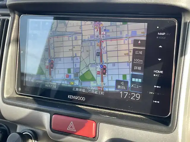 スズキ エブリィ ワゴン PZターボ 広島県 2020(令2)年 3.3万km クールカーキPM ワンオーナー/禁煙車/ジムニーフェイスキット/フロントバンパーガード/社外バンパー/リフトアップ/サイドカバー/社外マフラー/社外ナビ/　【CD/DVD/Bluetooth/フルセグTV】/衝突被害軽減システム/横滑防止装置/盗難防止装置/片側パワースライドドア/D席シートヒーター/レザー調シートカバー/ETC/デジタルインナーミラー/ロットホルダー/純正シリコンカバー/社外ラゲッジトレイ/純正ドアハンドルエスカレッション/フェンダーミラー/オートライト/LEDヘッドライト/社外フォグランプ/プッシュスタート/スマートキー/スペアキー×1/アイドリングストップ/社外アルミホイール 14インチ/ドアバイザー/純正フロアマット/新車時整備手帳（保証書）/取扱説明書