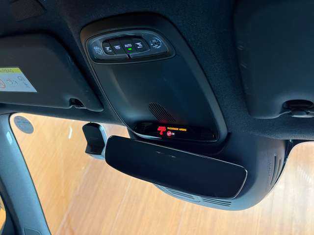 ボルボ ＸＣ４０ T4 AWD Rデザイン 千葉県 2019(平31)年 6万km クリスタルホワイトP ＡＣＣ　/半革シート　/ナビ　/ＴＶ　/Ｂｌｕｅｔｏｏｔｈ接続　/３６０°　/電動シート　/シートヒーター　/電動リアゲート　/アクティブパーキング　/ＬＥＤヘッドライト　/スマートキー　/衝突軽減Ｂ　/ＢＳＭ　/ＬＫＡ　/ＥＴＣ