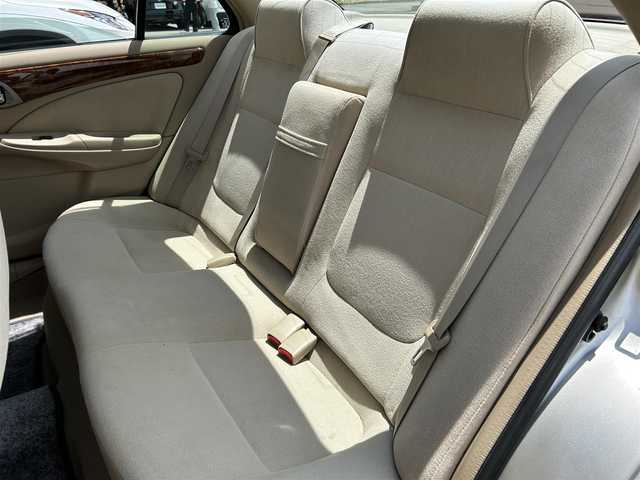 日産 ブルーバード シルフィ 15i 新潟県 2004(平16)年 13.6万km シャンパンシルバー 社外ナビ（AVN-G04）/フルセグ/ETC/オートエアコン/ハロゲンライト/リモコンキー