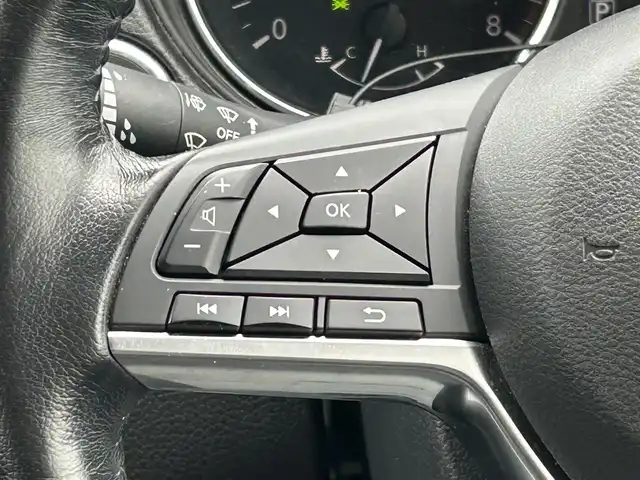 日産 エクストレイル 20X 山形県 2018(平30)年 6.9万km ダイヤモンドブラック 禁煙車/4WD/純正SDナビ/・TV/AM/FM/CD/Bluetooth/アイドリングストップ/エマージェンシーブレーキ/車線逸脱警報/横滑り防止装置/盗難防止装置/LEDヘッドライト/オートライト/フロントフォグランプ/合皮シート/パワーバックドア/バックカメラ/純正フロアマット/純正ドアバイザー/冬タイヤ積み込み/保証書/取扱説明書