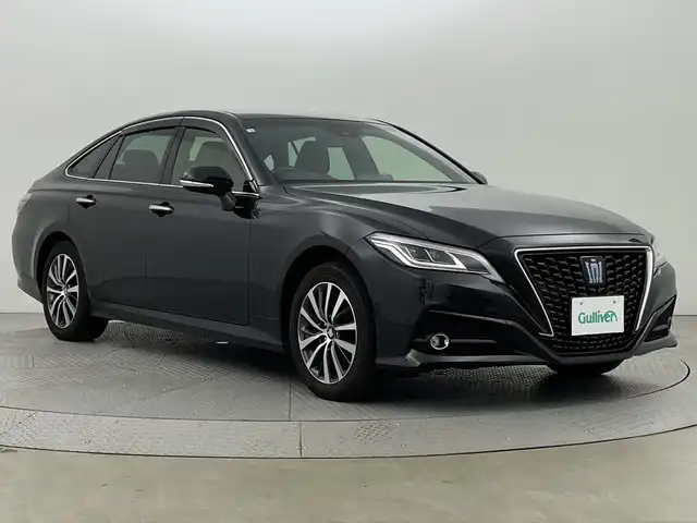 トヨタ クラウン ハイブリッド G Four 新潟県 2020(令2)年 4.1万km プレシャスブラックパール 4WD/トヨタセーフティセンス/ヘッドアップディスプレイ/純正ナビ/　CD/Bluetooth/フルセグTV/バックカメラ/イージークローザードア/レーダークルーズコントロール/LEDオートライト/メモリ付パワーシート/シートヒーター/純正17インチアルミホイール/パドルシフト/ブラインドスポットモニター/クリアランスソナー/電格ミラー/ウインカーミラー/スマートキー/ビルトインETC2.0